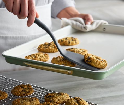 Oatmeal Raisin Cookies