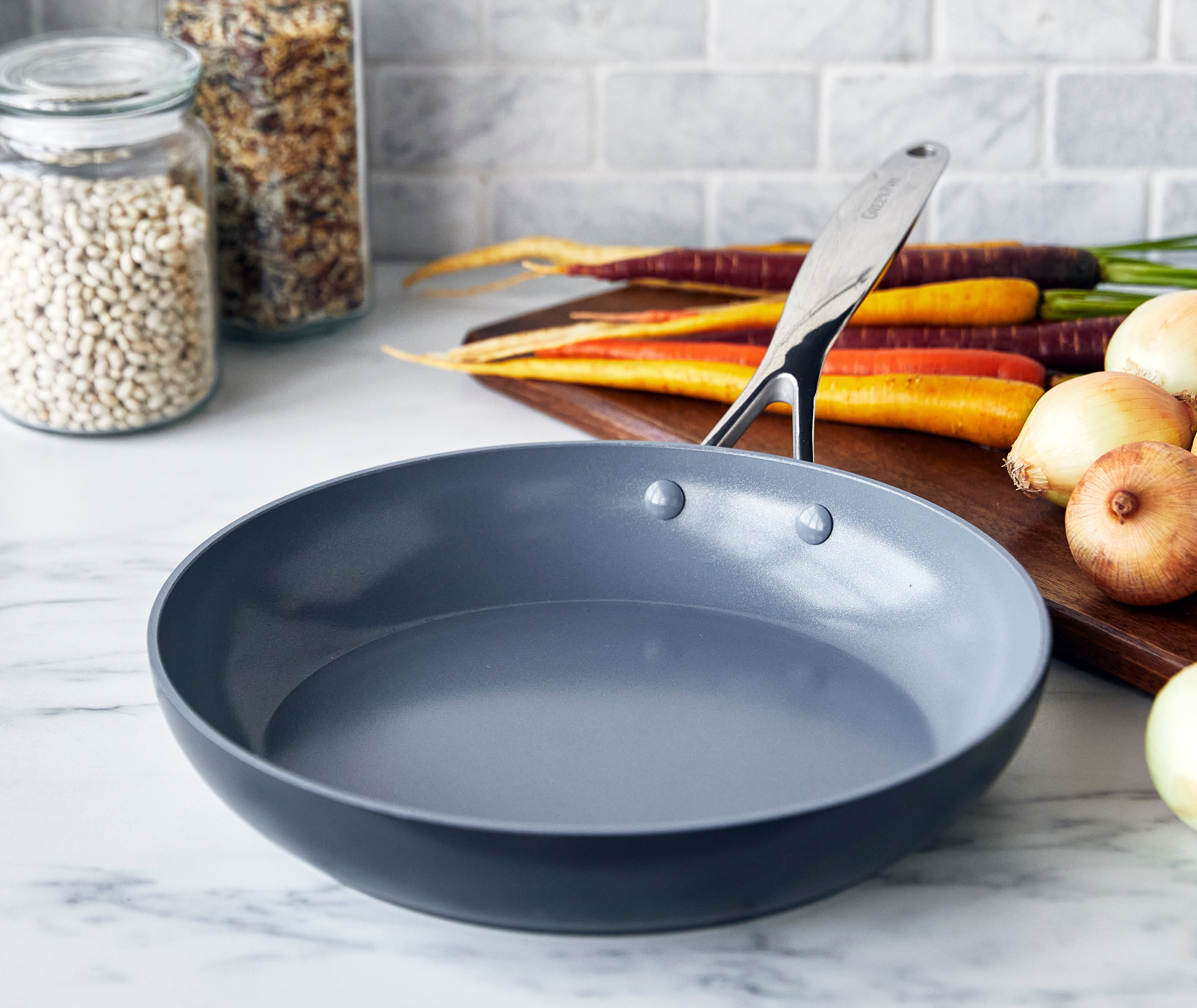 How to Pick the Best Frying Pan Material