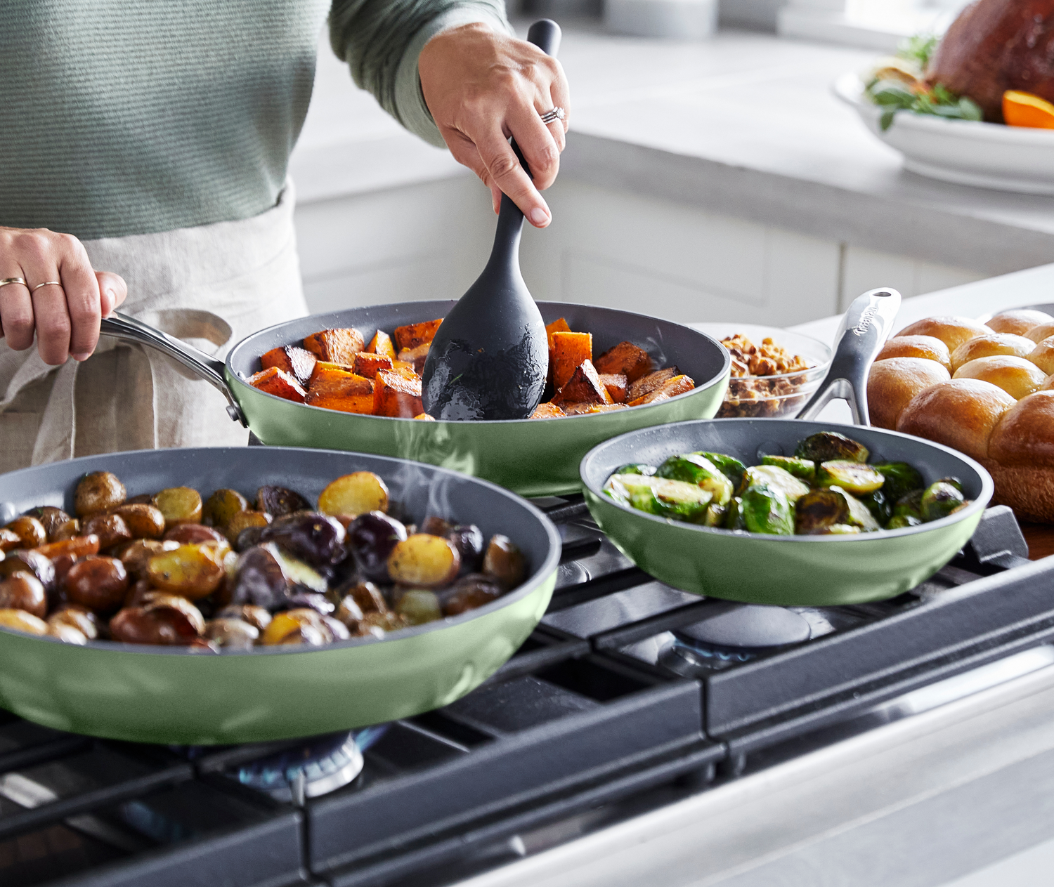 Can Ceramic Cookware Go in the Oven?