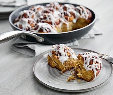 Perfect Skillet Cinnamon Rolls