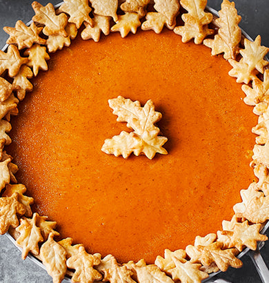 Pumpkin Pie with Fall Leaves Crust 