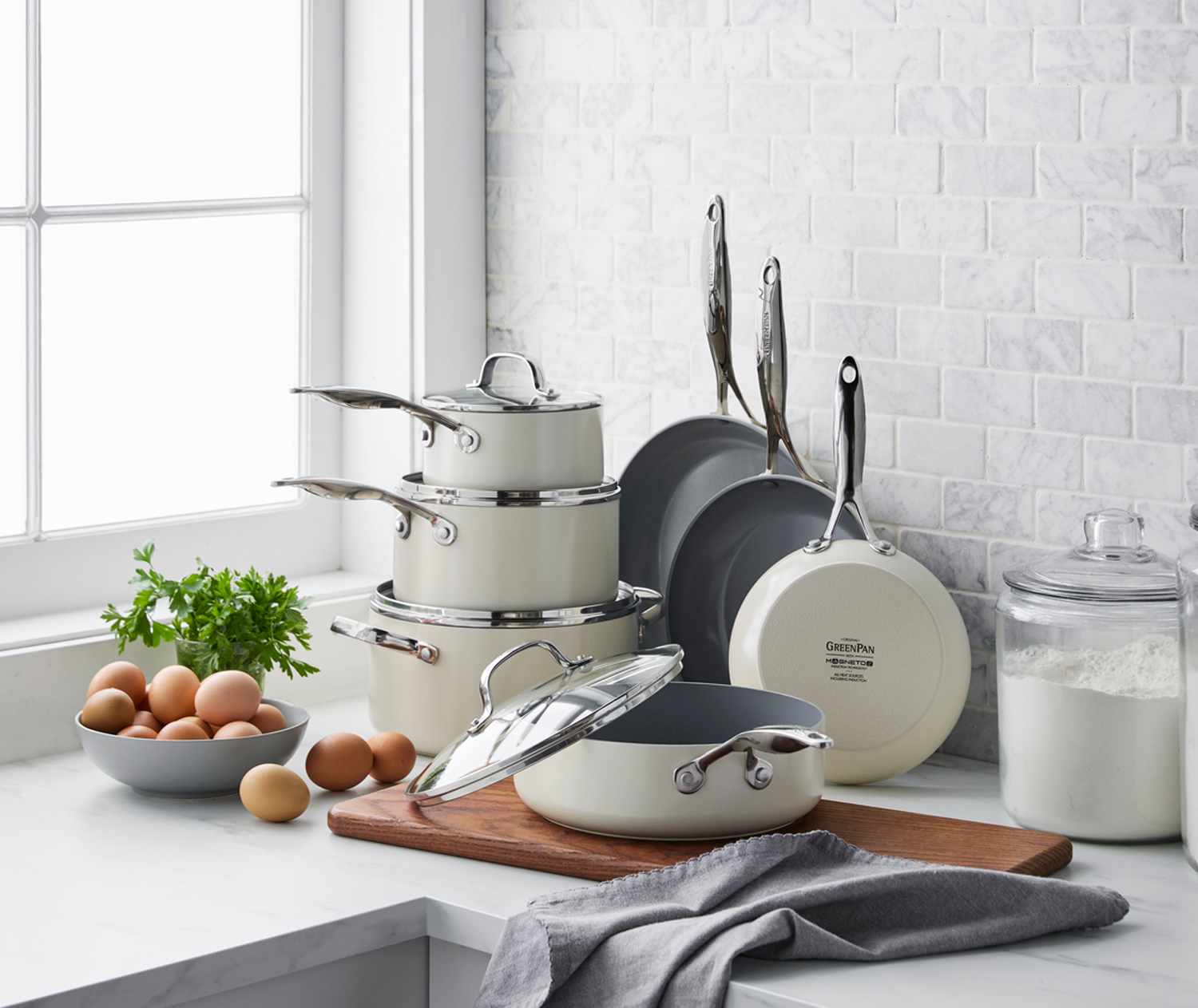 Frying Pan vs Skillet vs Sauté Pan: Choosing the Right Cookware