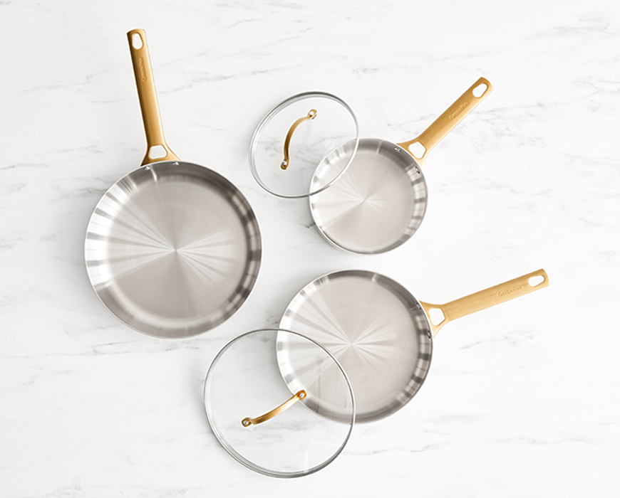 How to clean a burnt stainless steel pan