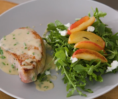 Spiced Pork Chops and Apples