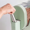 EASY-TO-USE FOUNTAIN HANDLE