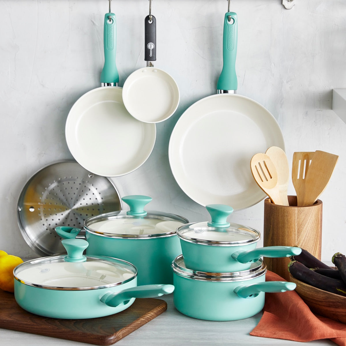 Rio Ceramic Nonstick 16-Piece Cookware Set | Turquoise | The Cookware ...