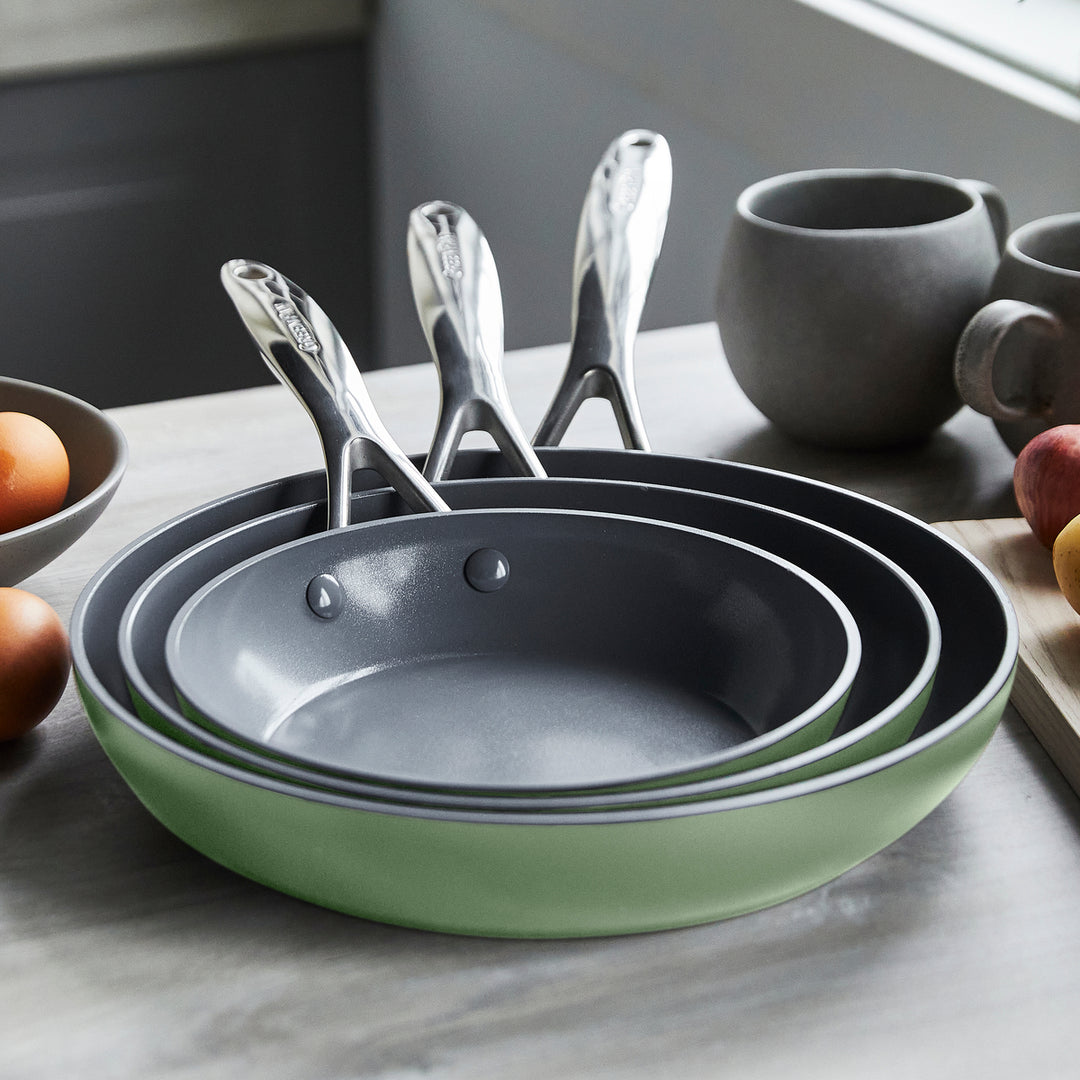 Frypans - Healthy Nonstick Cookware | © GreenPan | GreenPan