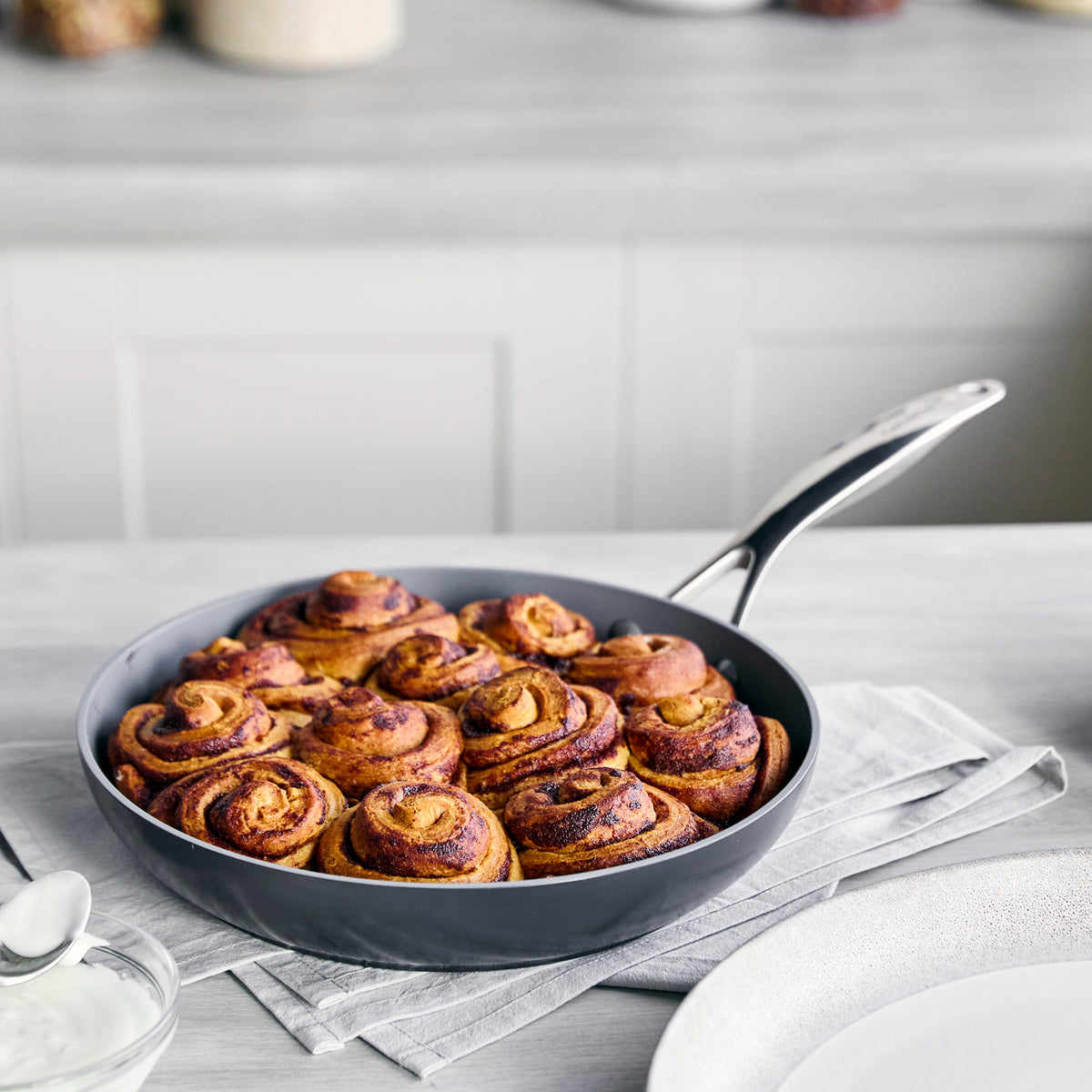 Valencia Pro Ceramic Nonstick 10" Frypan