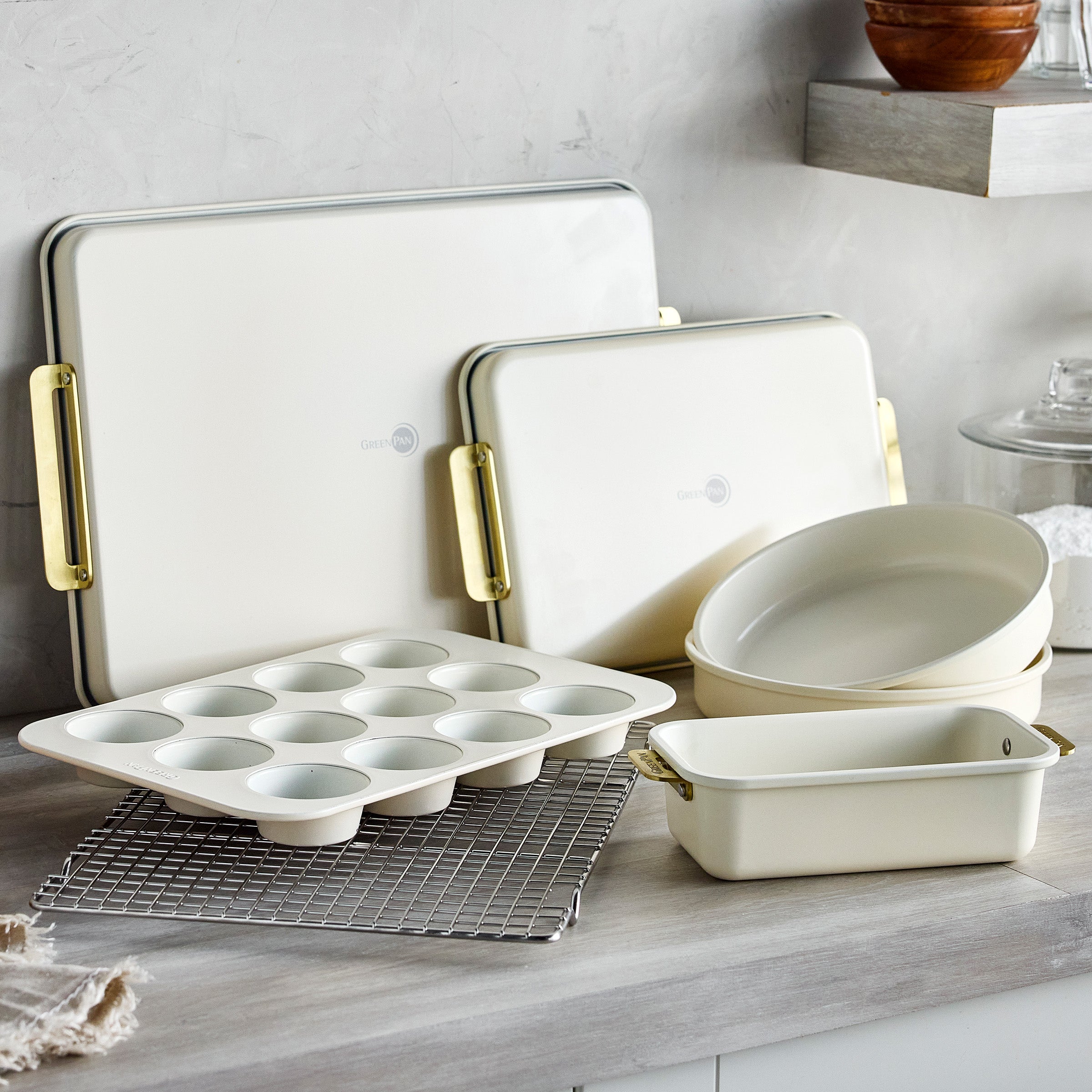 Reserve Pro 18-Piece Cookware & Bakeware Set | Cream