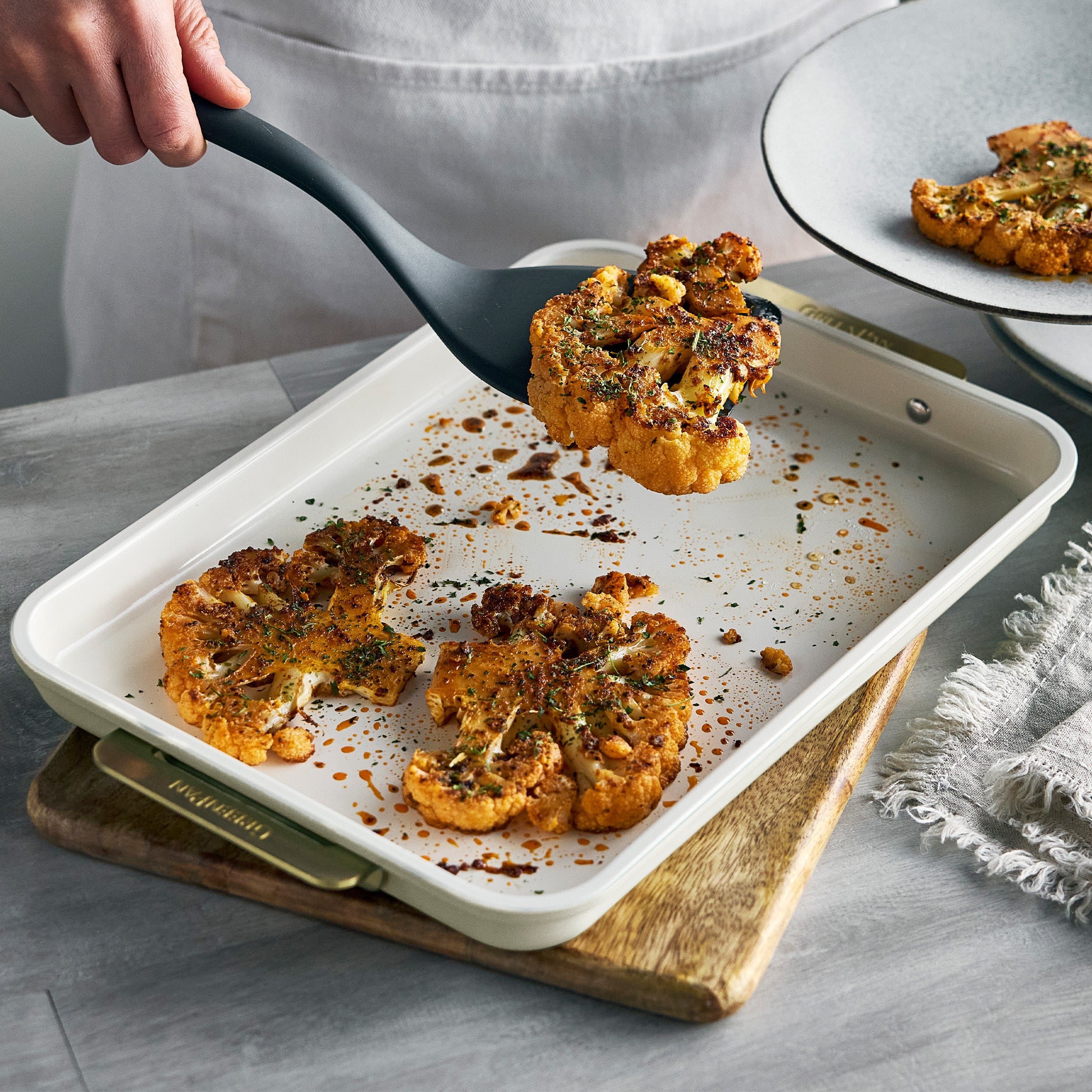 Reserve Pro 18-Piece Cookware & Bakeware Set | Cream