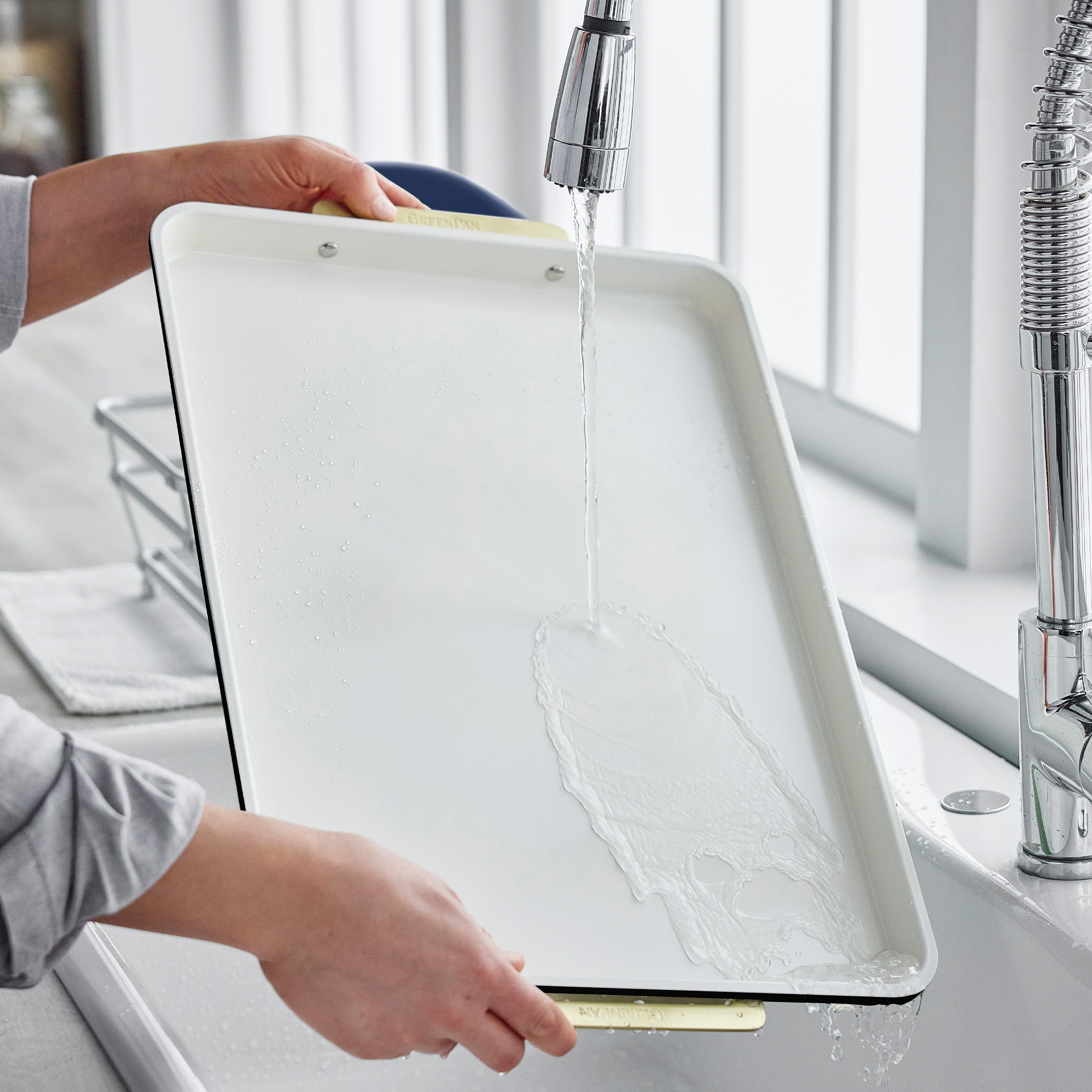 Reserve Bakeware 8-Piece Set | Twilight