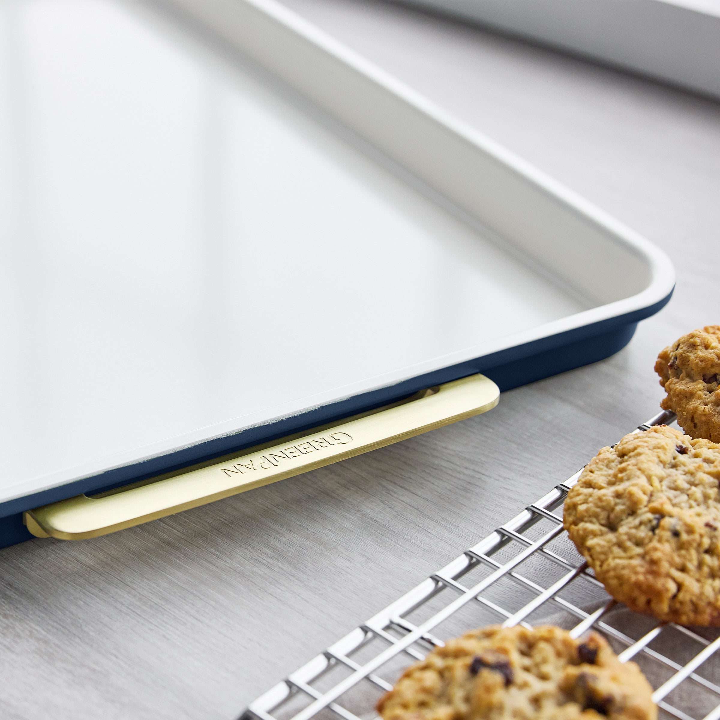 Reserve Pro 18-Piece Cookware & Bakeware Set | Twilight