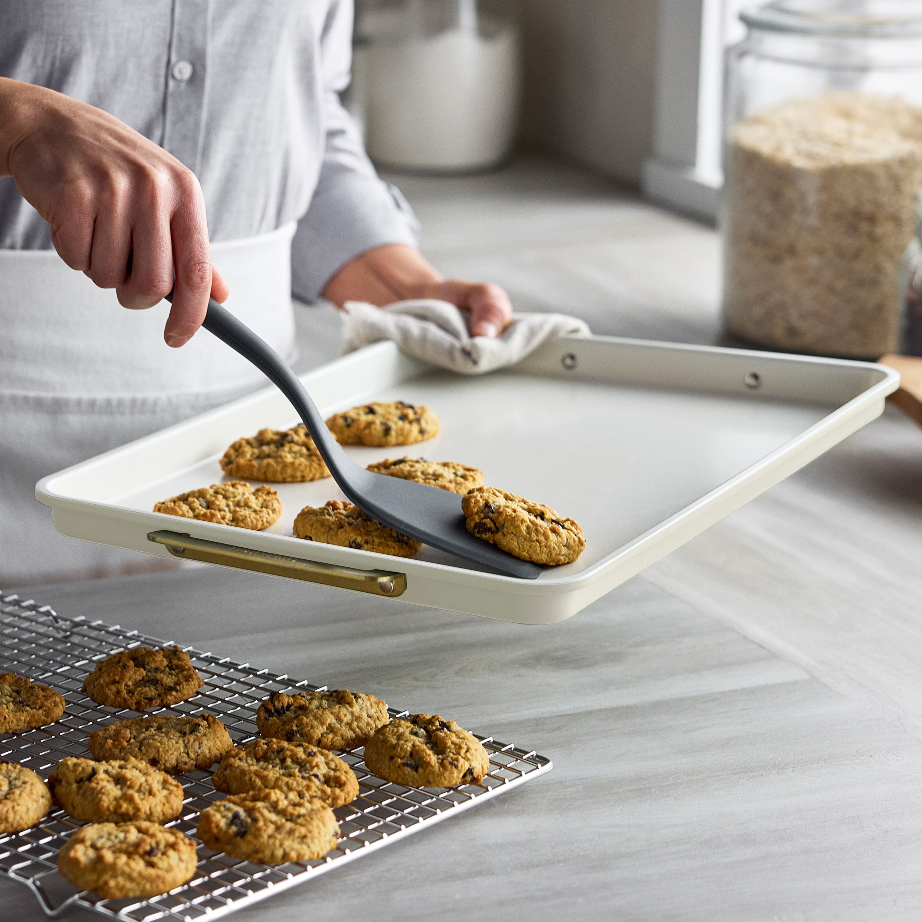 Reserve Bakeware 13" x 18" Half Sheet Pan with Cooling Rack | Cream