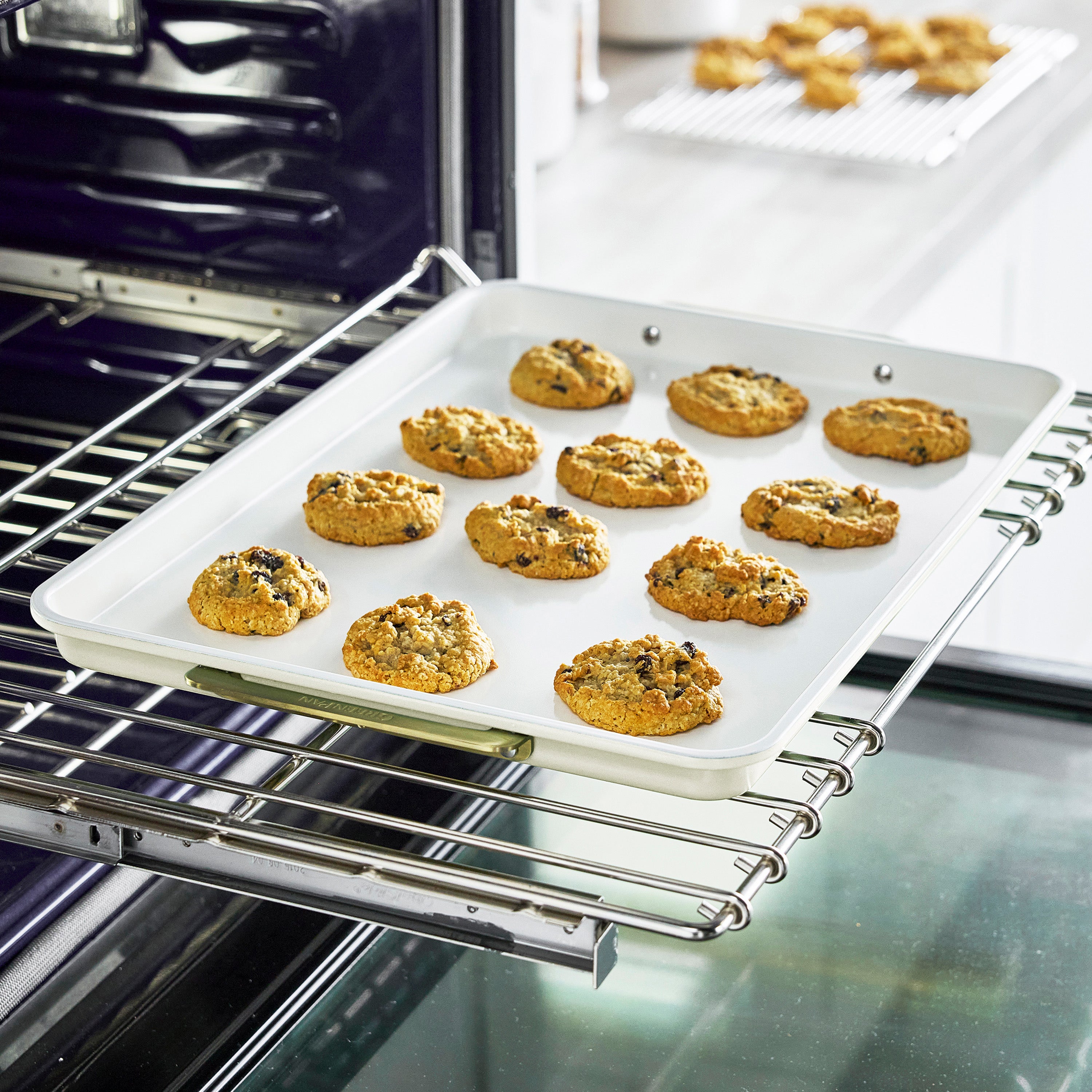 Reserve Bakeware 13" x 18" Half Sheet Pan with Cooling Rack | Cream