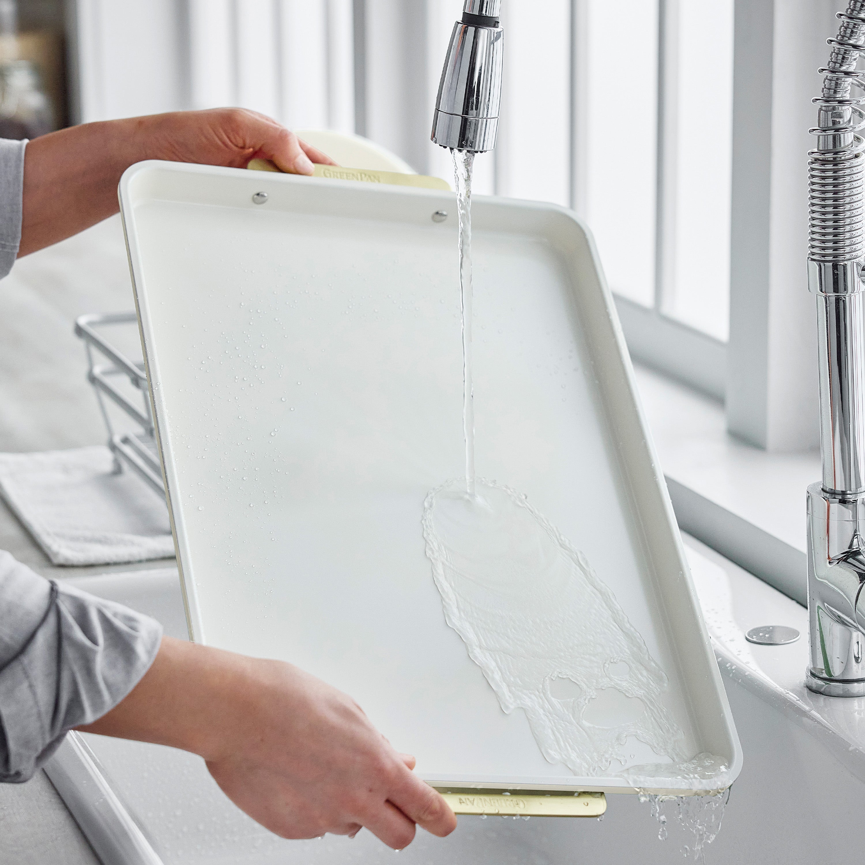 Reserve Bakeware 13" x 18" Half Sheet Pan with Cooling Rack | Cream