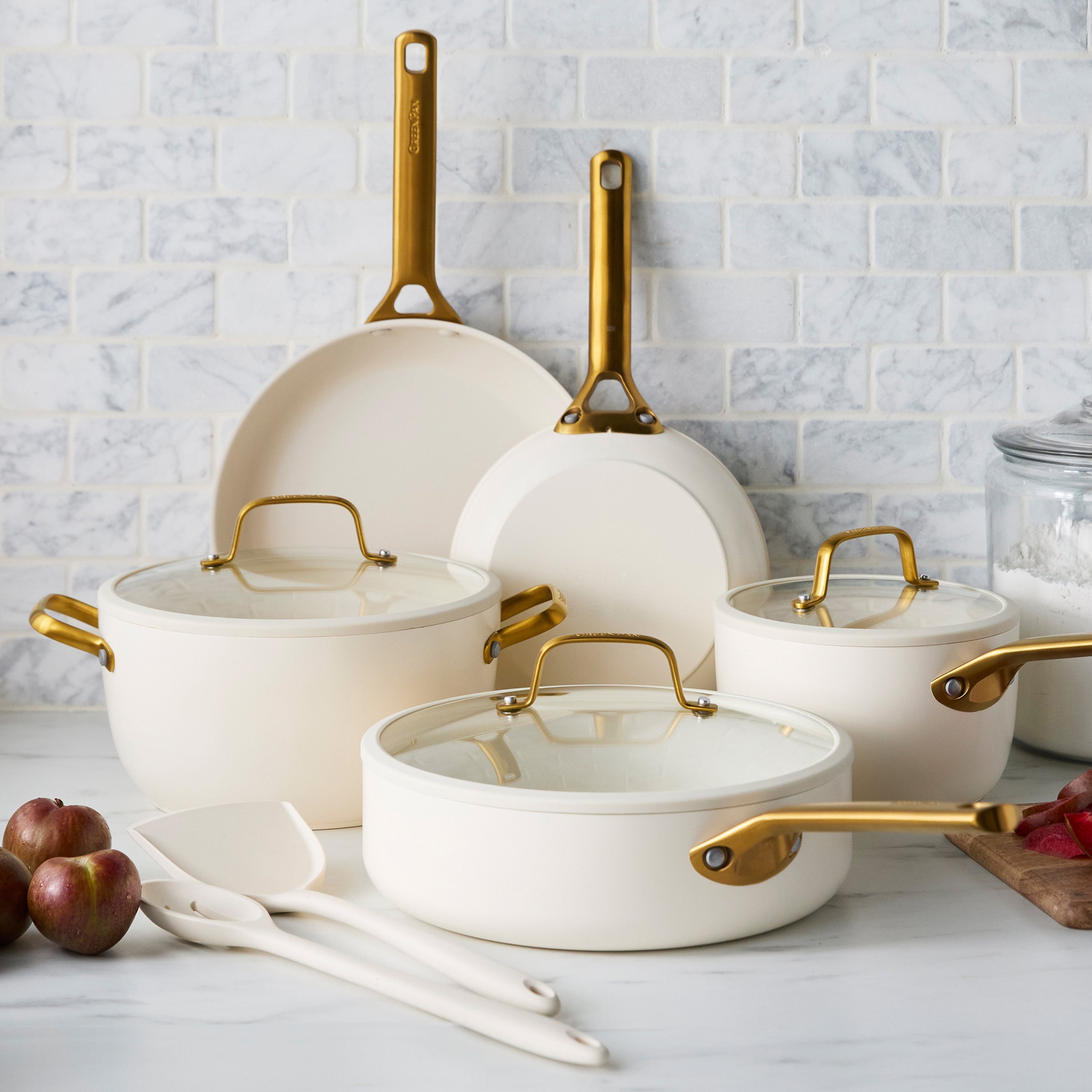 Reserve Pro 18-Piece Cookware & Bakeware Set | Cream