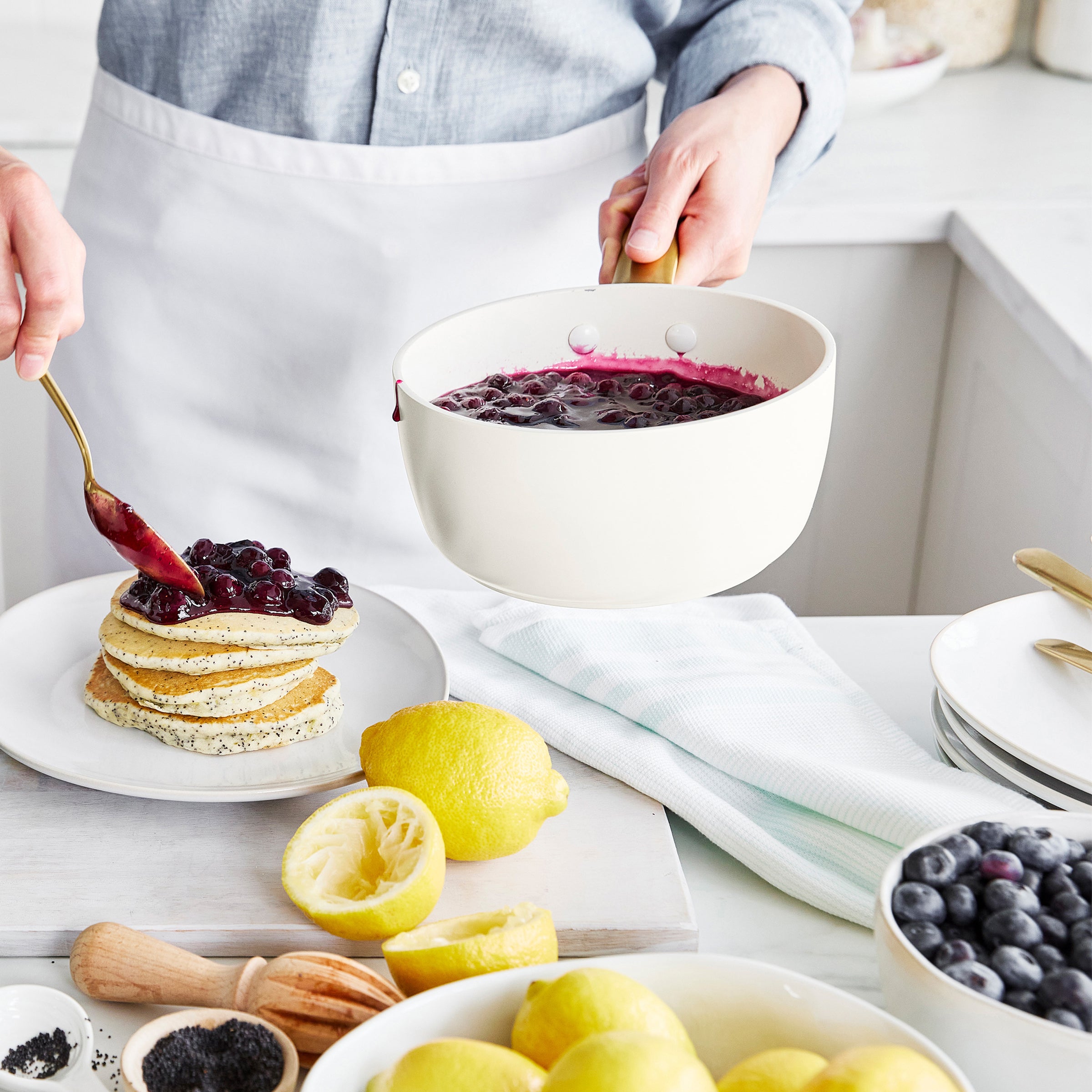 Reserve Pro 18-Piece Cookware & Bakeware Set | Cream