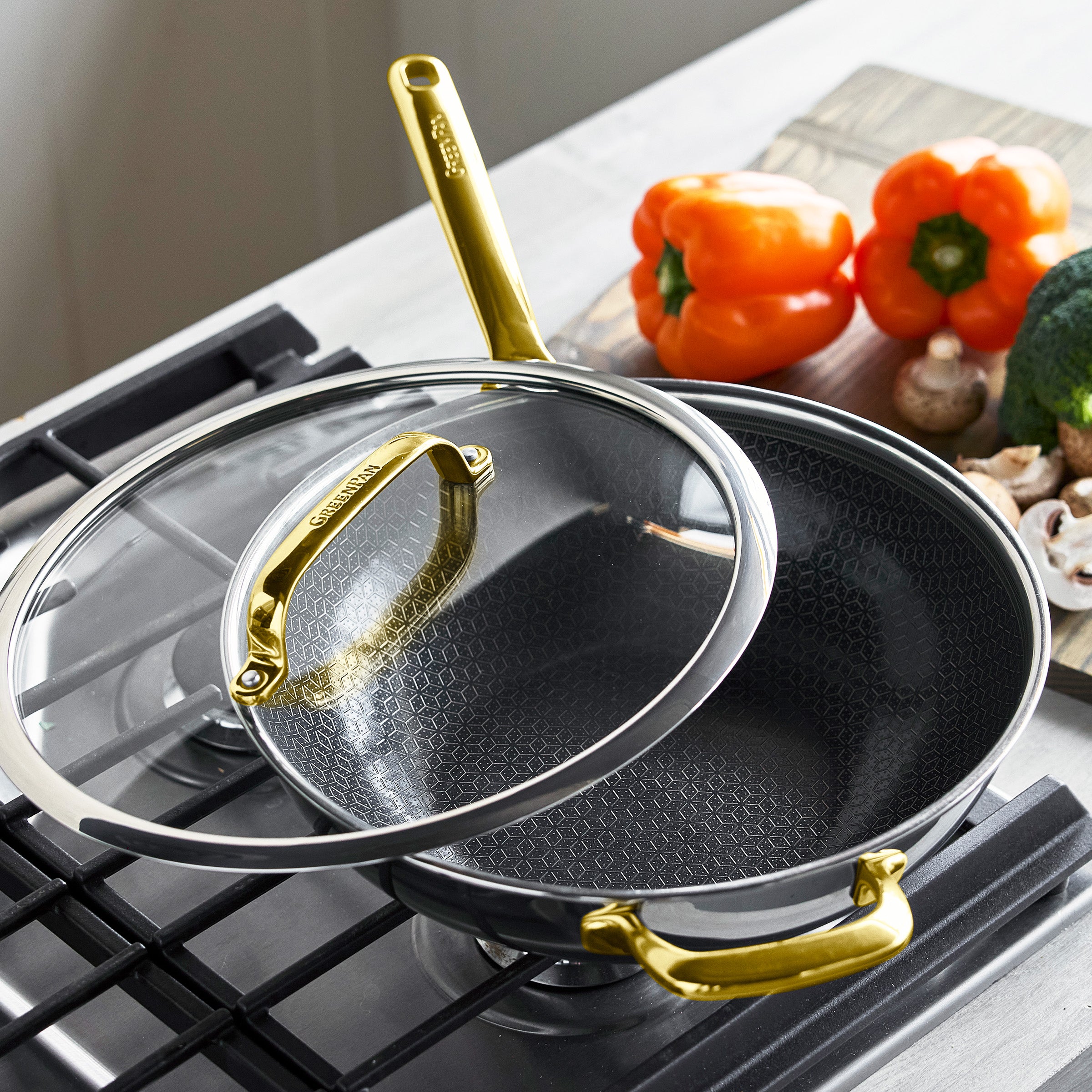 Spectra Gold Thermobond Hybrid Ceramic Nonstick 12" Wok with Lid