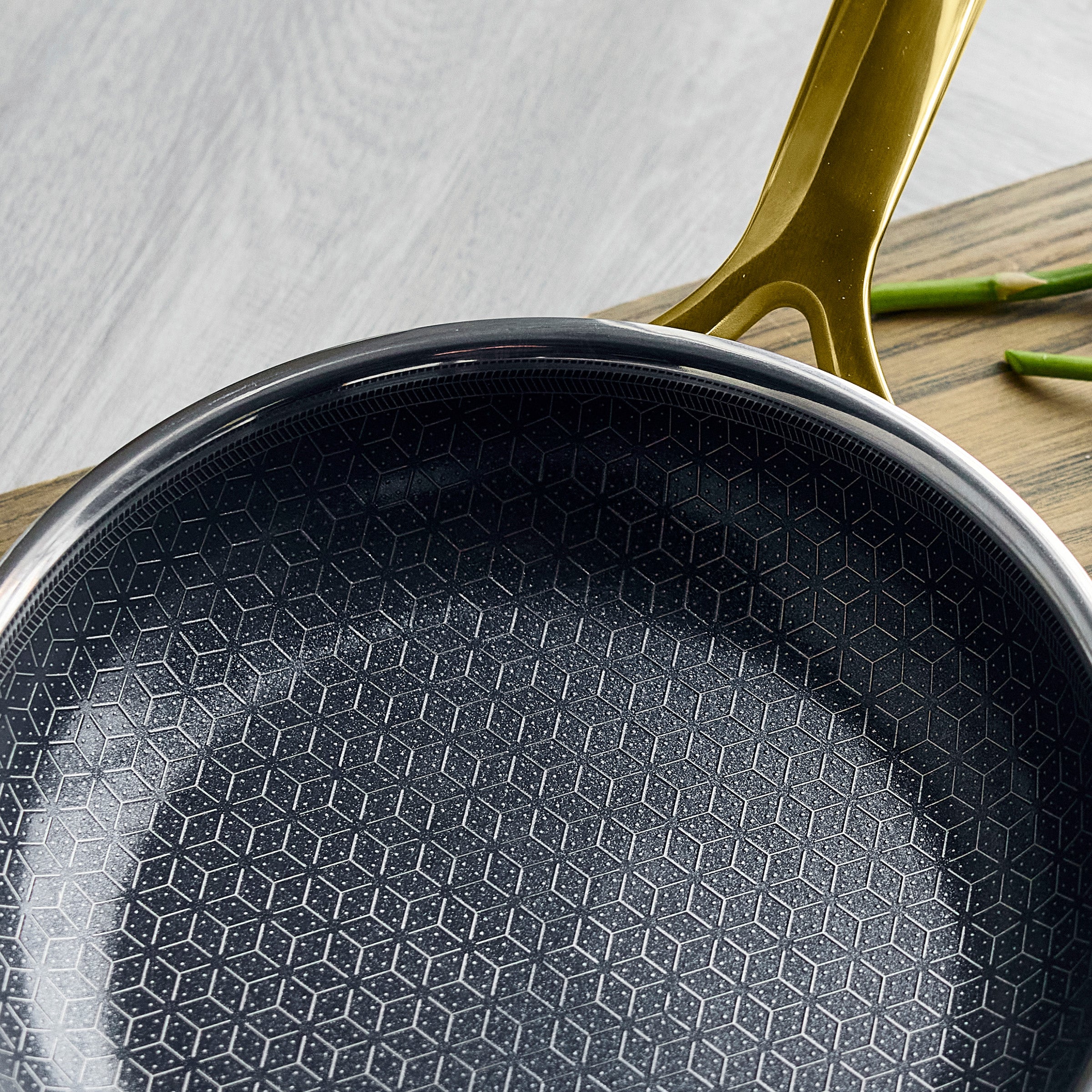 Spectra Gold Thermobond Hybrid Ceramic Nonstick 10" and 12" Frypan Set