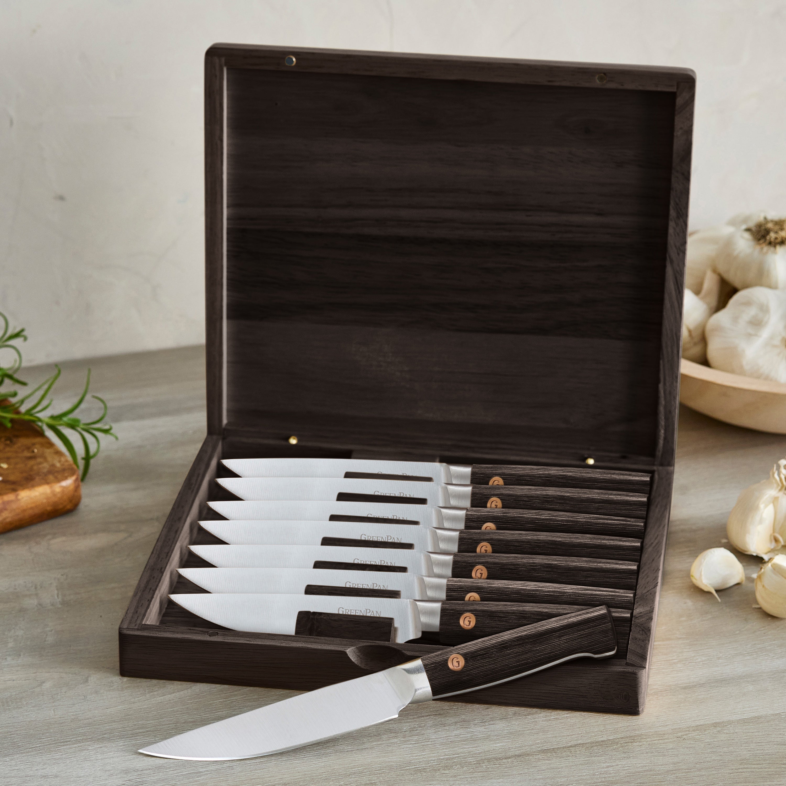 Elite Cutlery 8-Piece Steak Knife Set with Dark-Wood Handles