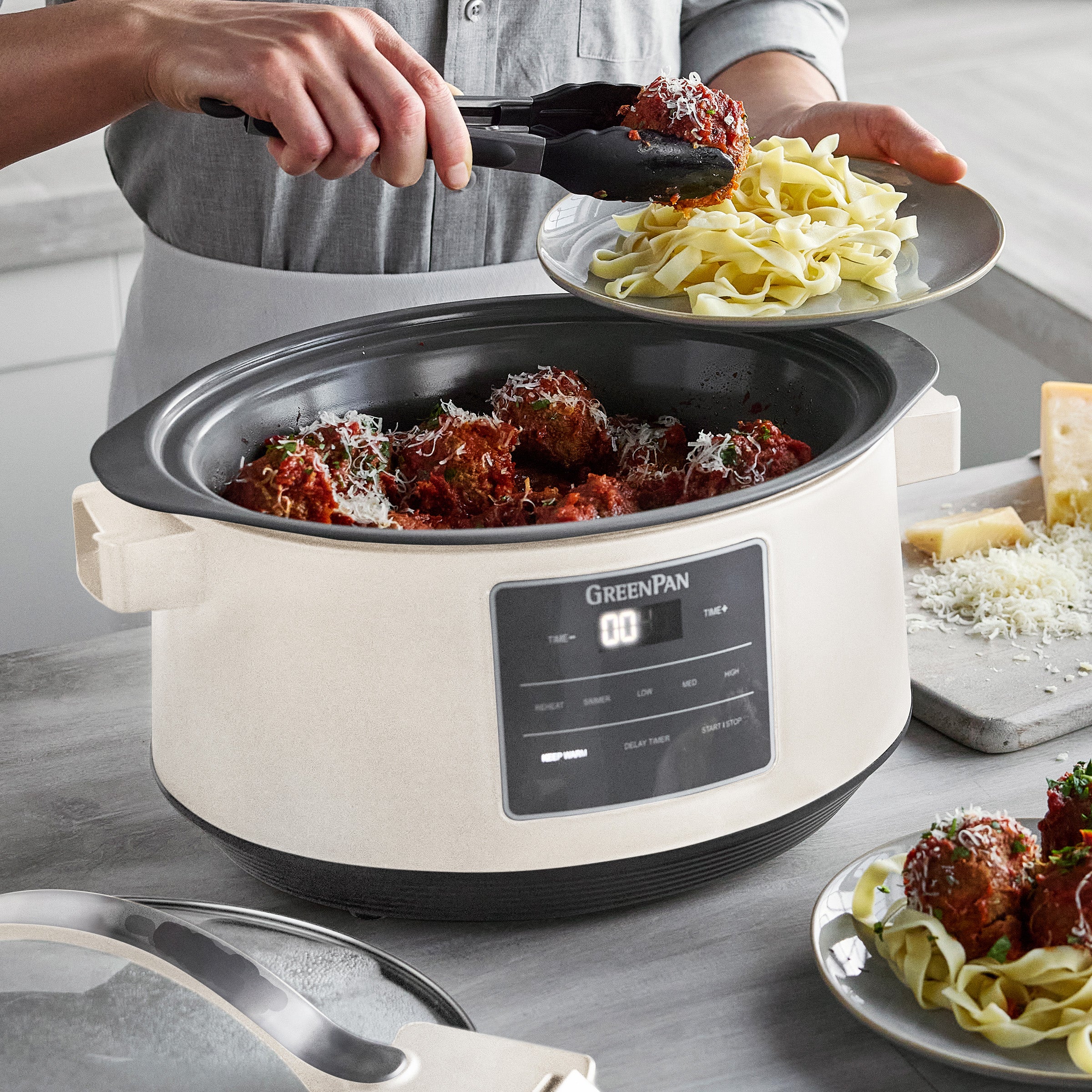 8-Quart Locking Lid Slow Cooker Cloud Cream GreenPan - Main Image