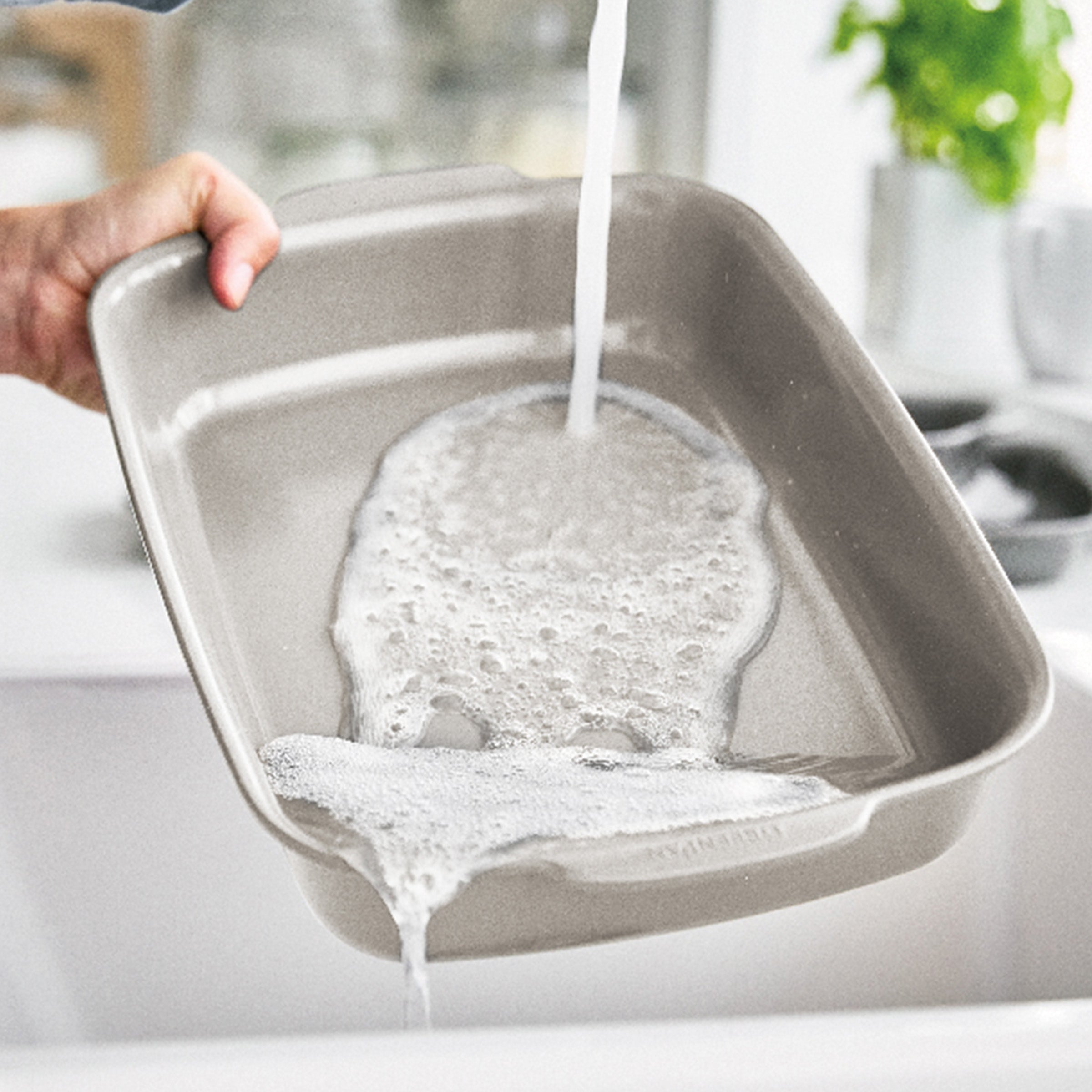 Premiere Ovenware Ceramic Nonstick 2-Piece Cake Pan Set | Taupe