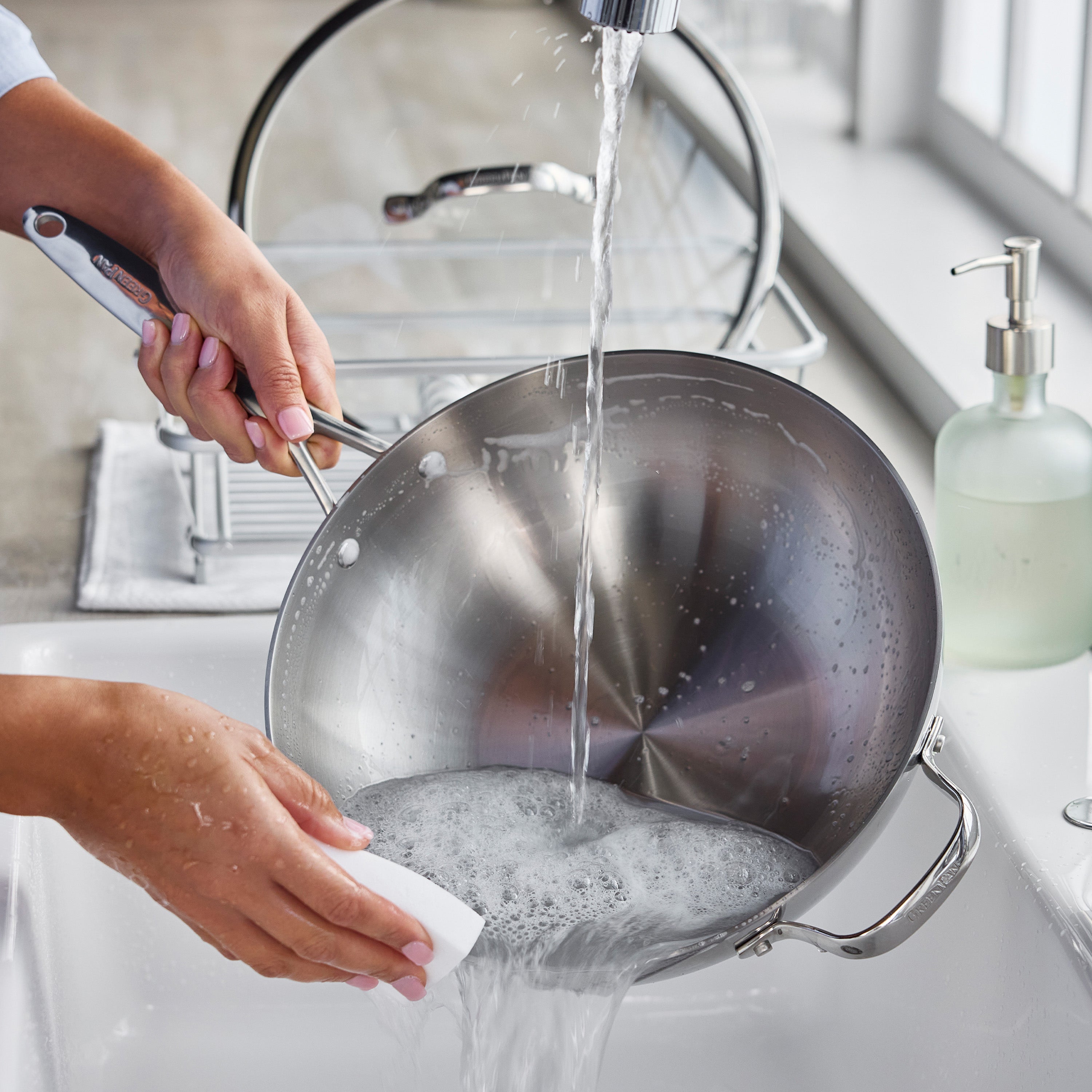 Valencia Pro Stainless Steel Uncoated 12" Wok with Lid