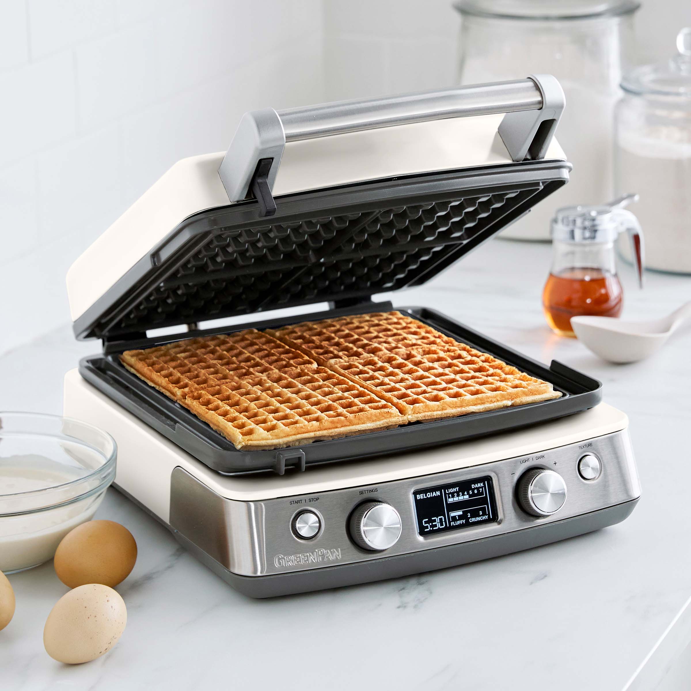 Elite Ceramic Nonstick 4-Square Waffle Maker | Cloud Cream
