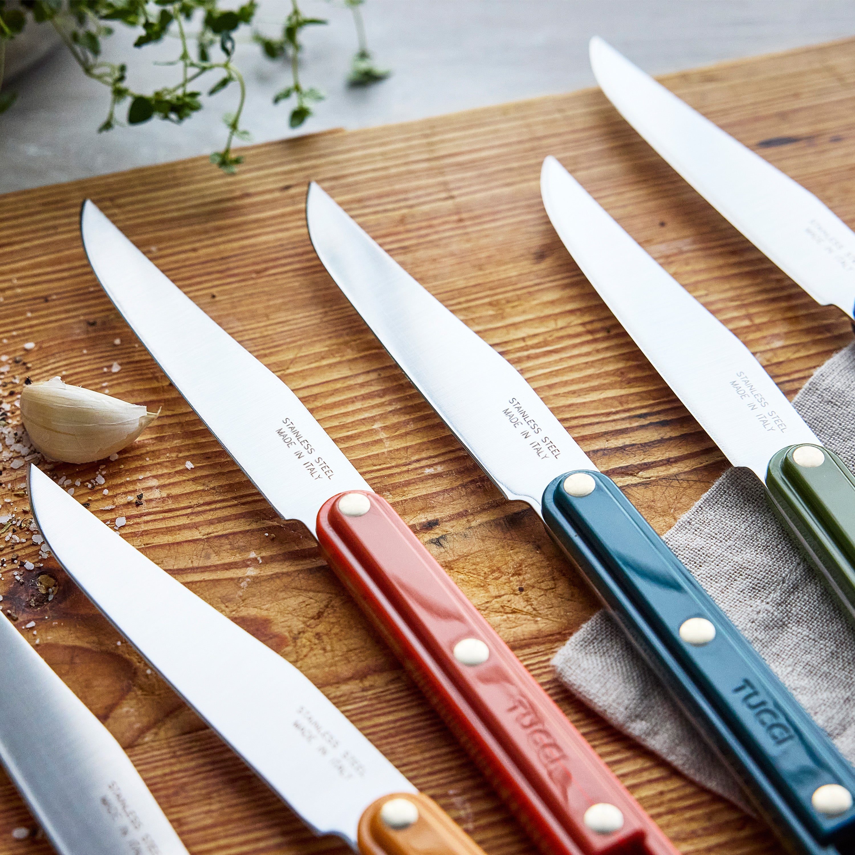 Stanley Tucci™ 6-Piece Steak Knife Set with Wood Tray | Multicolor