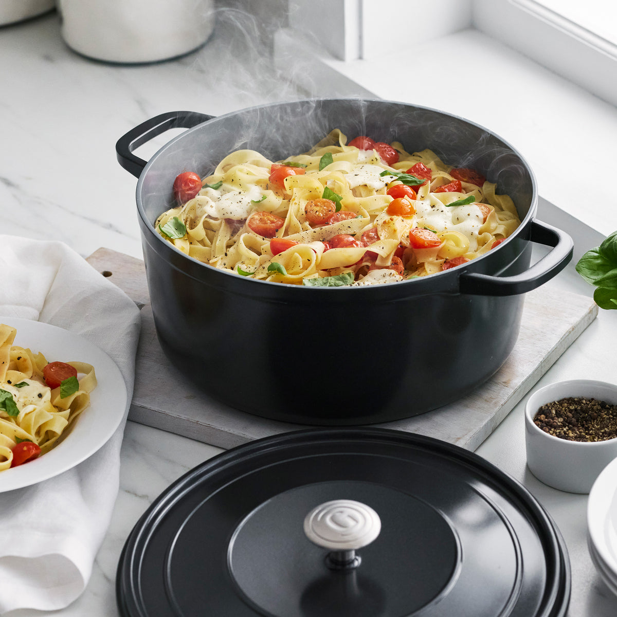 Valencia Pro Ceramic Nonstick 7-Quart Dutch Oven