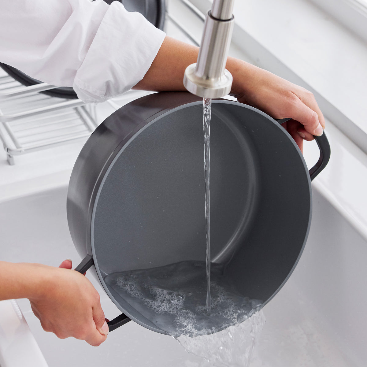 Valencia Pro Ceramic Nonstick 7-Quart Dutch Oven