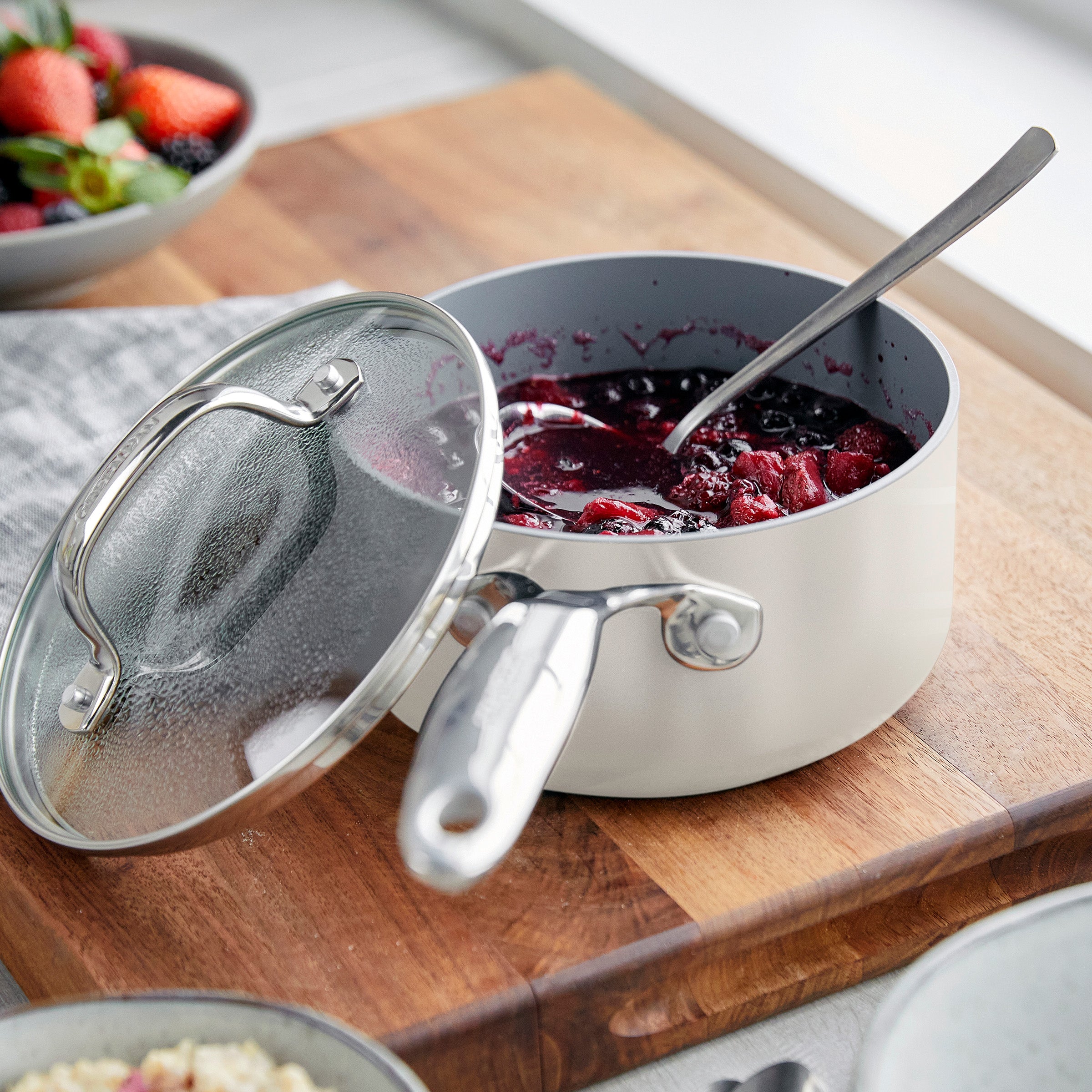 Valencia Pro Ceramic Nonstick 1.5-Quart and 3-Quart Saucepan Set with Lids | Cream