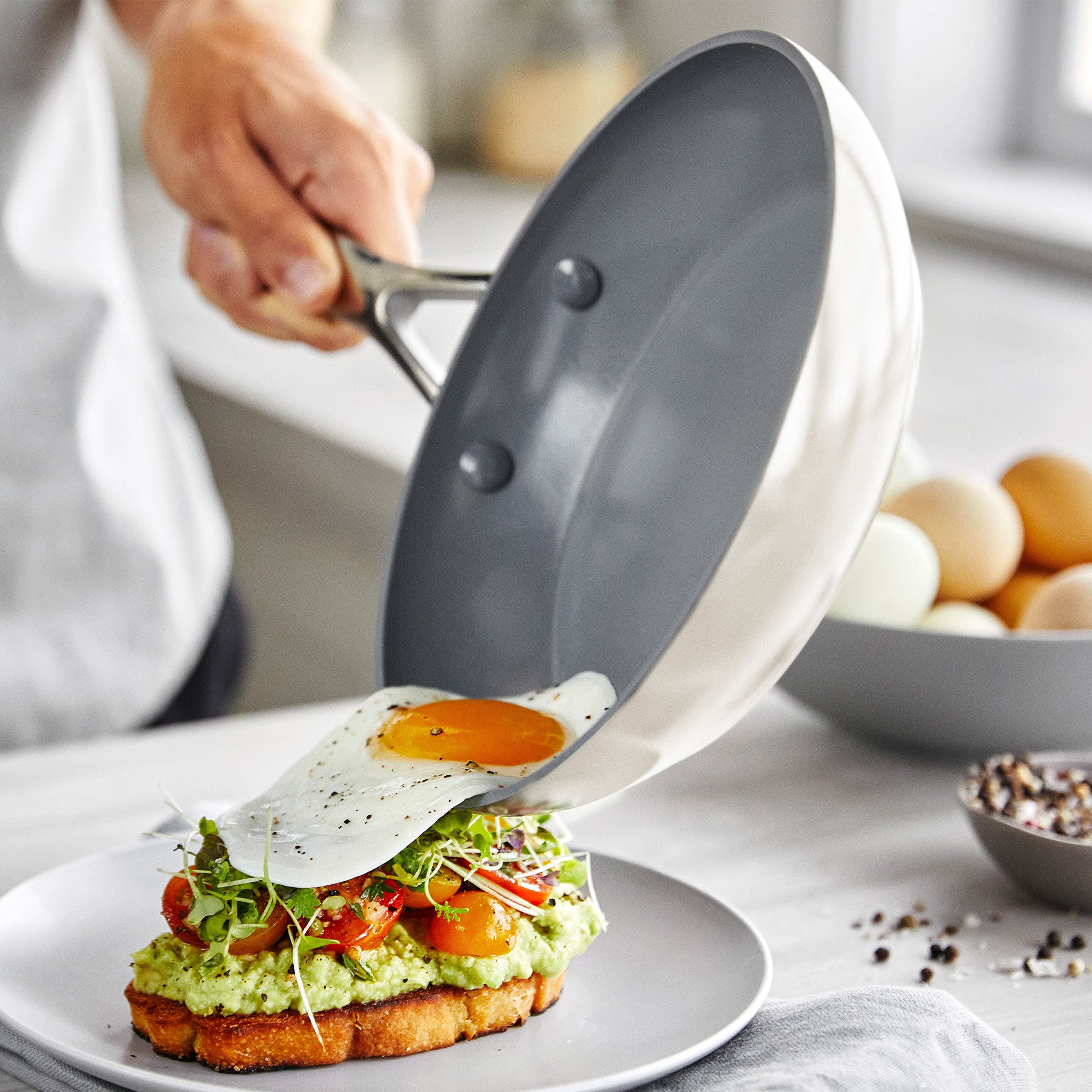 Valencia Pro Ceramic Nonstick 11-Piece Cookware Set | Cream