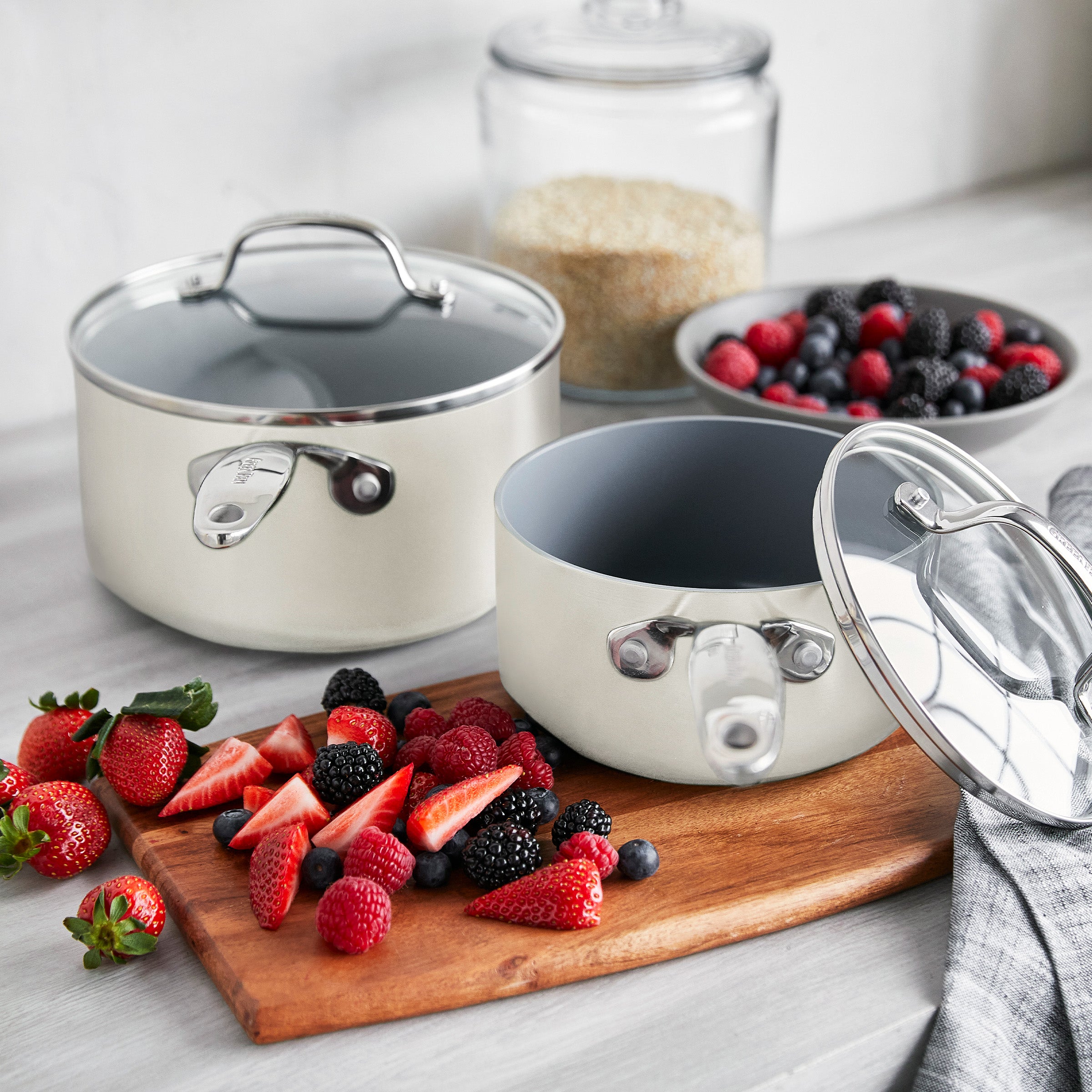 Valencia Pro Ceramic Nonstick 19-Piece Cookware Set | Cream