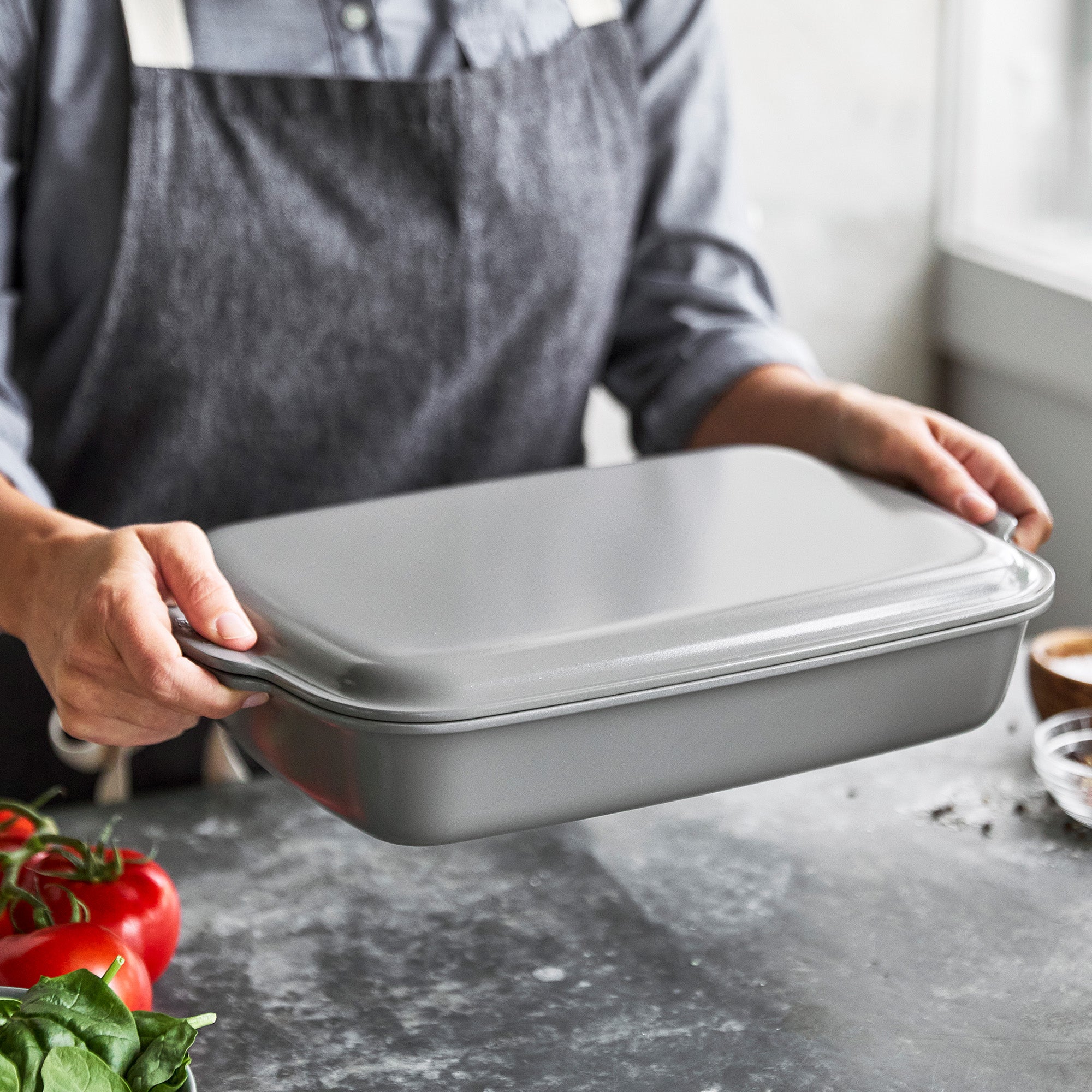 GreenPan Premiere Ovenware Healthy Ceramic Nonstick 13 x 9 Rectangular  Baking Pan with Lid, Cast Aluminum, Warp-Free, Oven and Broiler safe to  600F