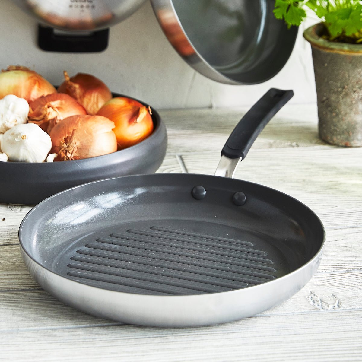 6 Best Frying Pans for 2023: Cast Iron, Stainless Steel, Nonstick