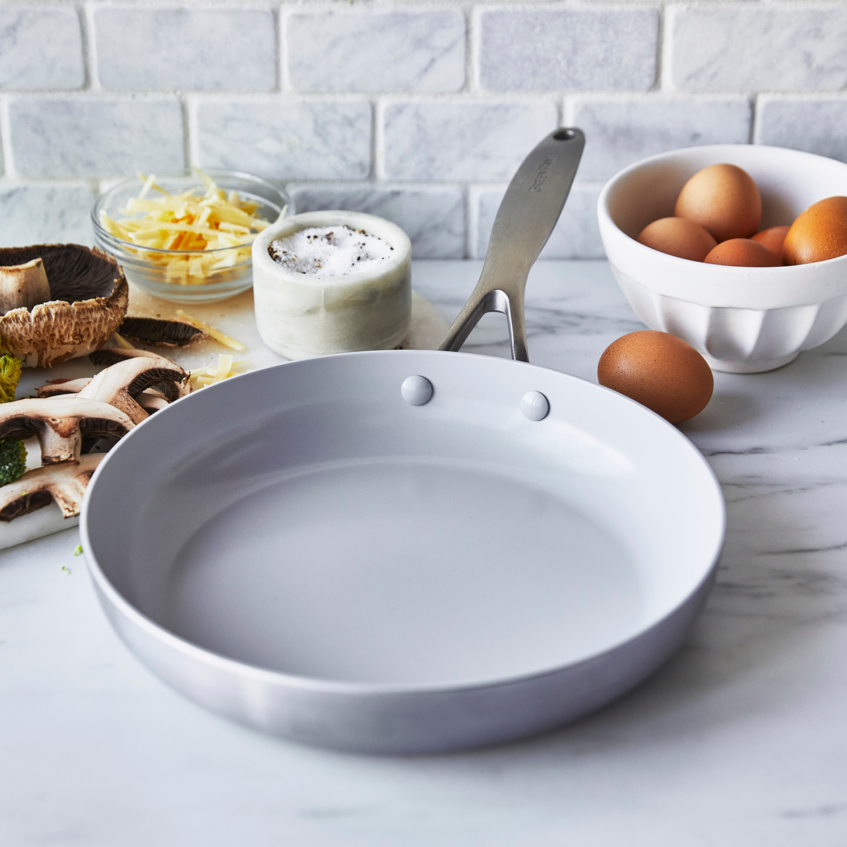 Greenpan - Venice Pro Ceramic Non-Stick Frypan, 10 Inch – Kitchen