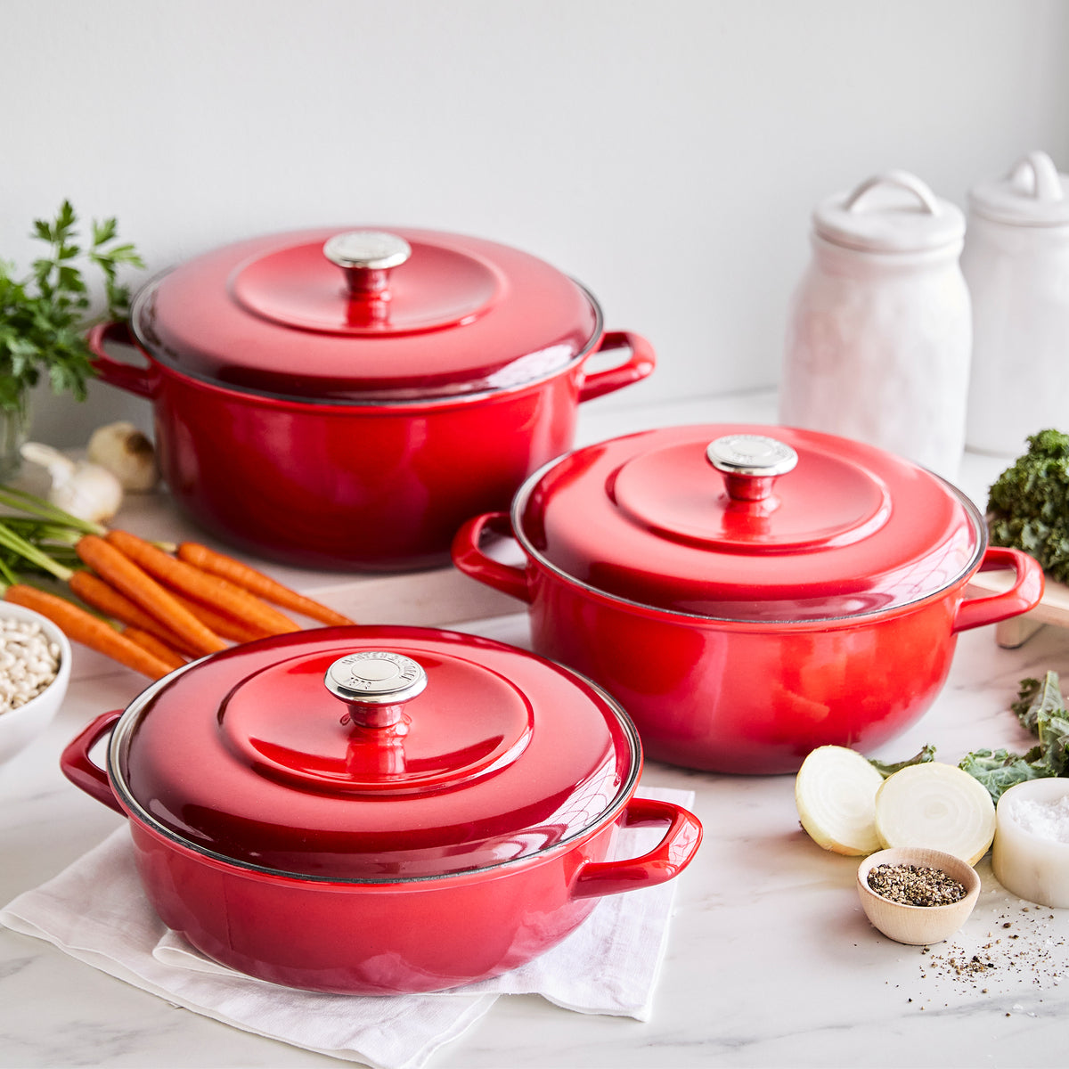 Tramontina RED 4-quart Covered Enameled Cast Iron Braiser with Lid Oven  Safe