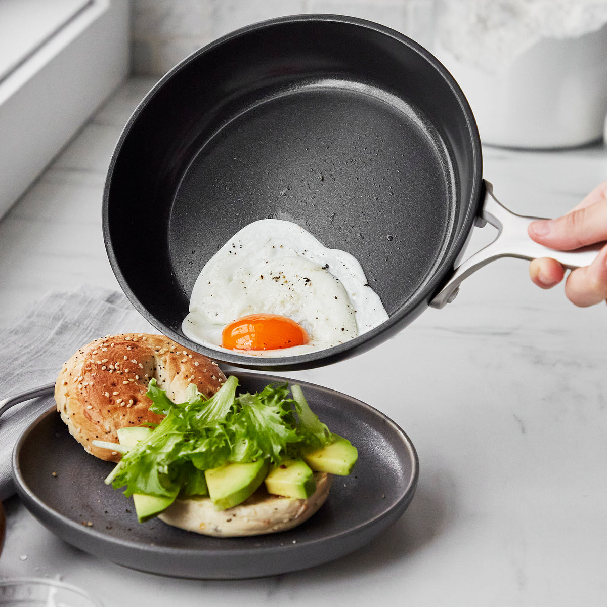 WOLL Cast High Edge Pan 9 3/8in Nowo Titanium Induction Frying Pan