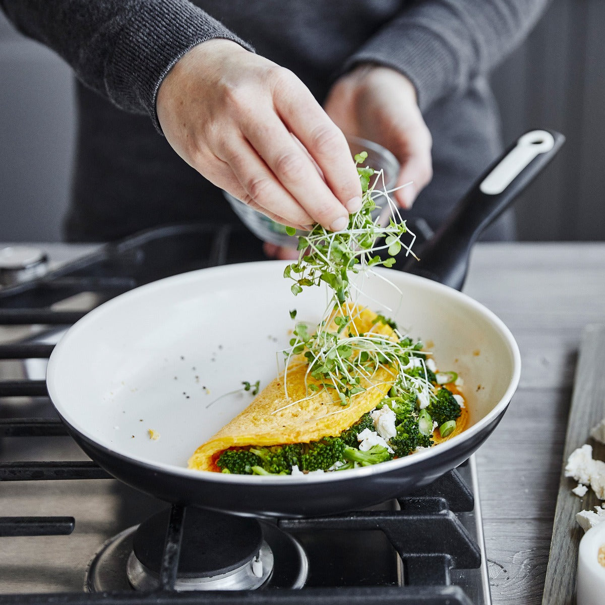 Sticking it to Non-Stick: A Guide to Non-Toxic Cookware and Bakeware - One  Part Sunshine