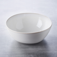Keltum Glazed Stoneware 10" Serving Bowl | White