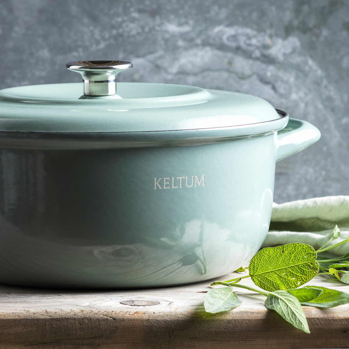 Keltum 3-Quart Dutch Oven, Light Green