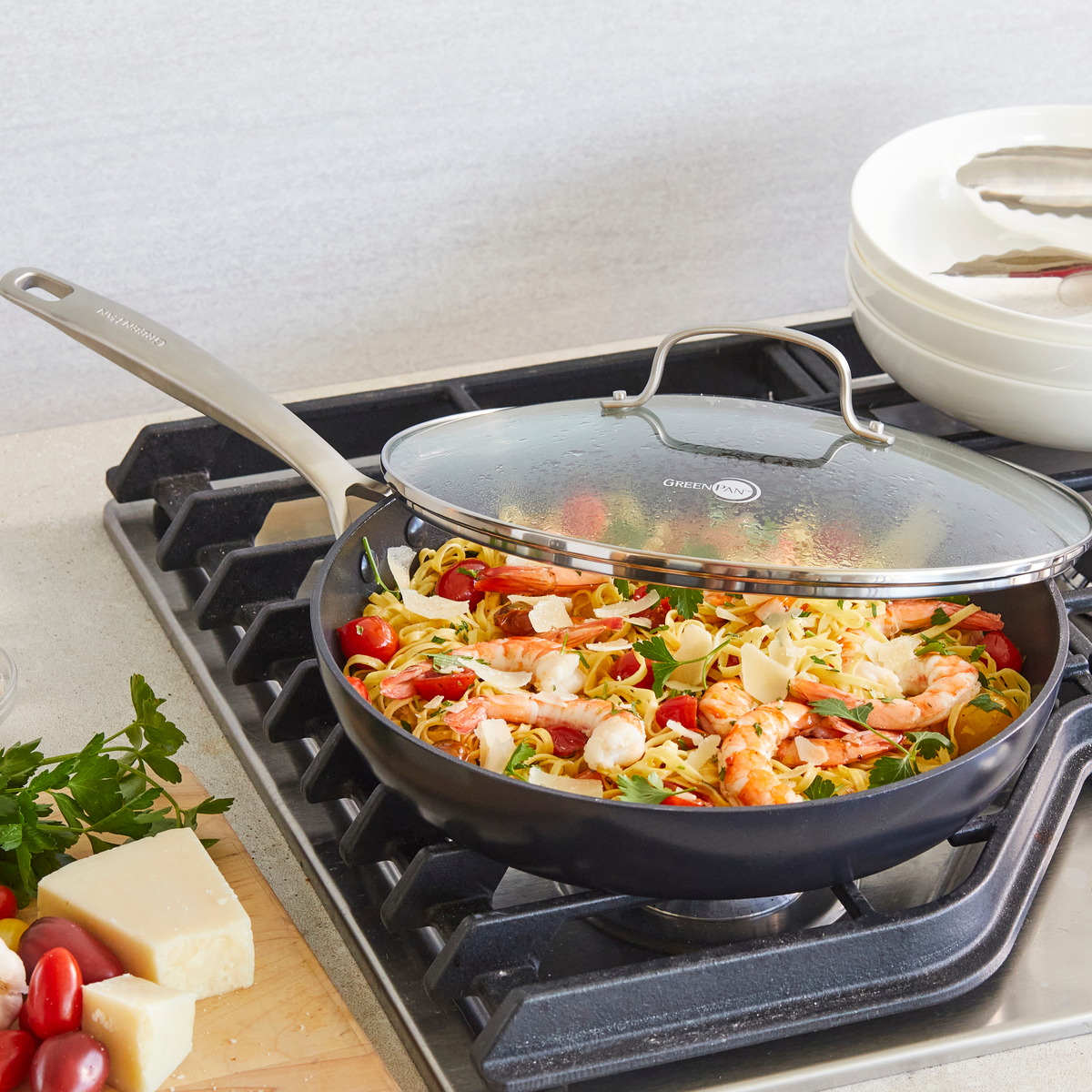 Electric Skillet and Frying Pan with Glass Lid, Nonstick Coating, Cool  Touch Han